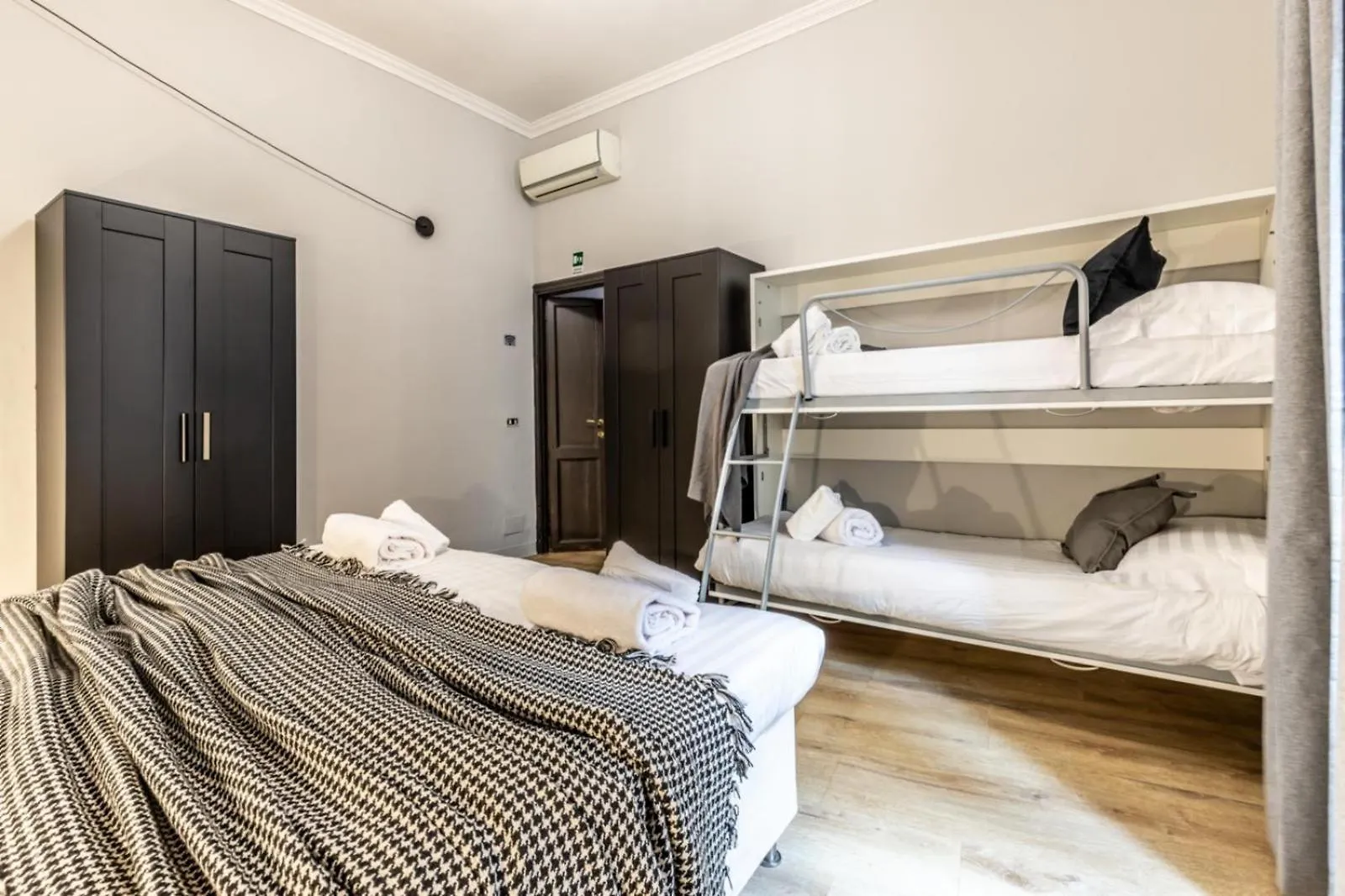 Apartment Flatinrome Trastevere Complex Italy