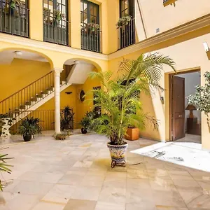 Aitana En Alvarez Quintero Apartment Seville