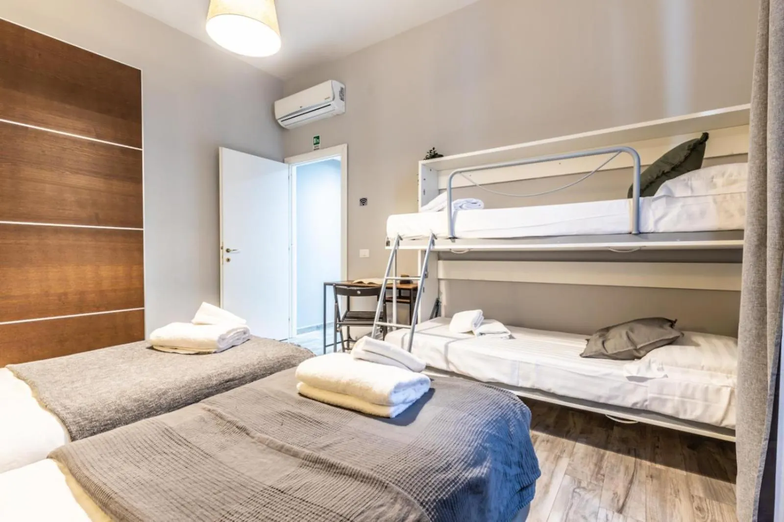 Flatinrome Trastevere Complex Italy